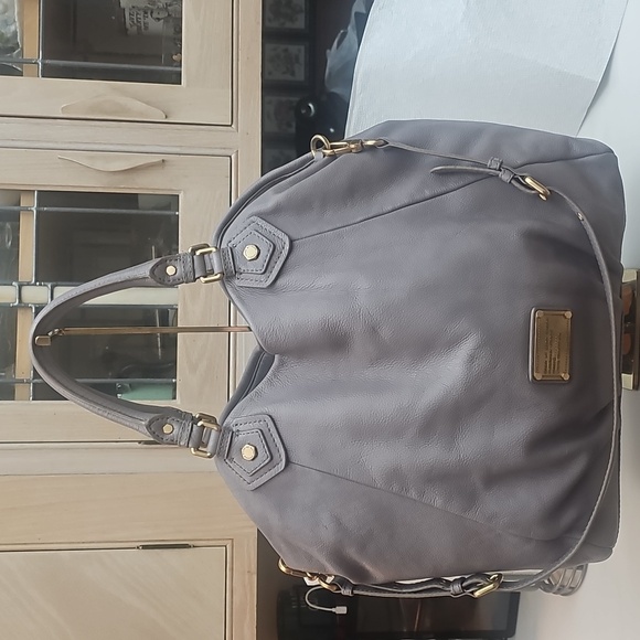 EUC Marc Jacobs Limited Edition Large Greyish Lilac Leather Tote with Crossbody - Picture 8 of 9
